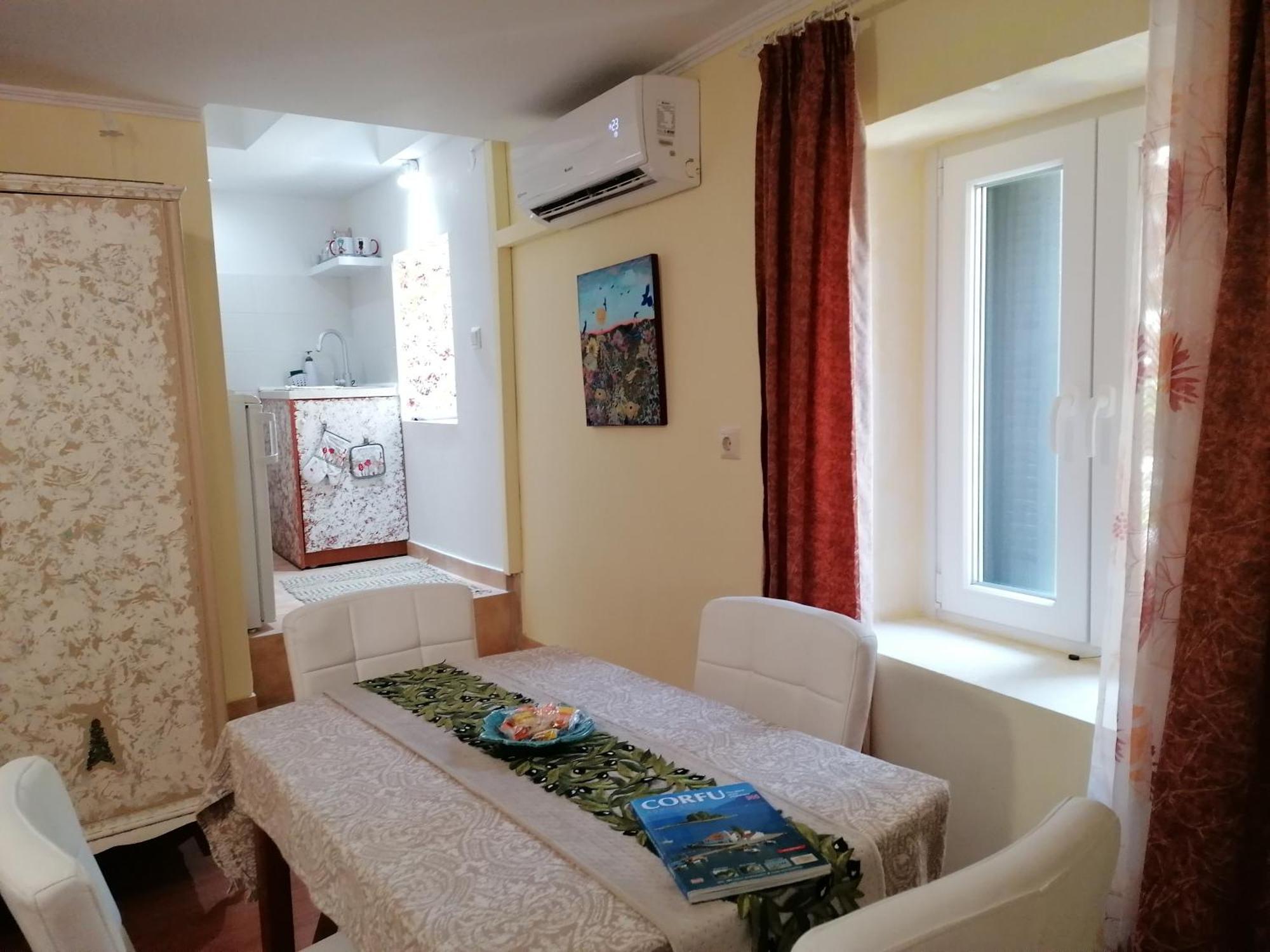 Venetian Well Cozy Apartment Corfu Old Town ภายนอก รูปภาพ