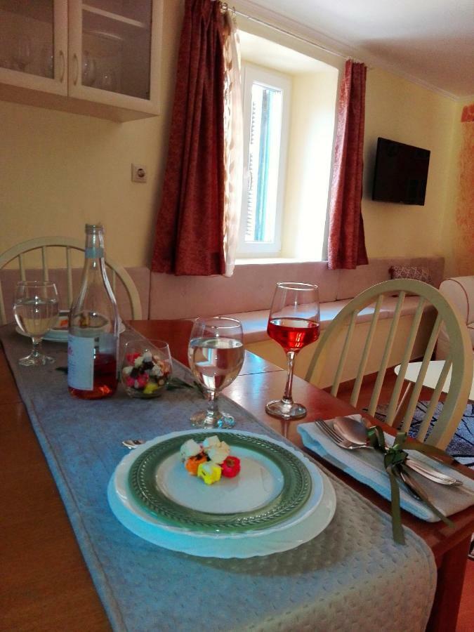 Venetian Well Cozy Apartment Corfu Old Town ภายนอก รูปภาพ