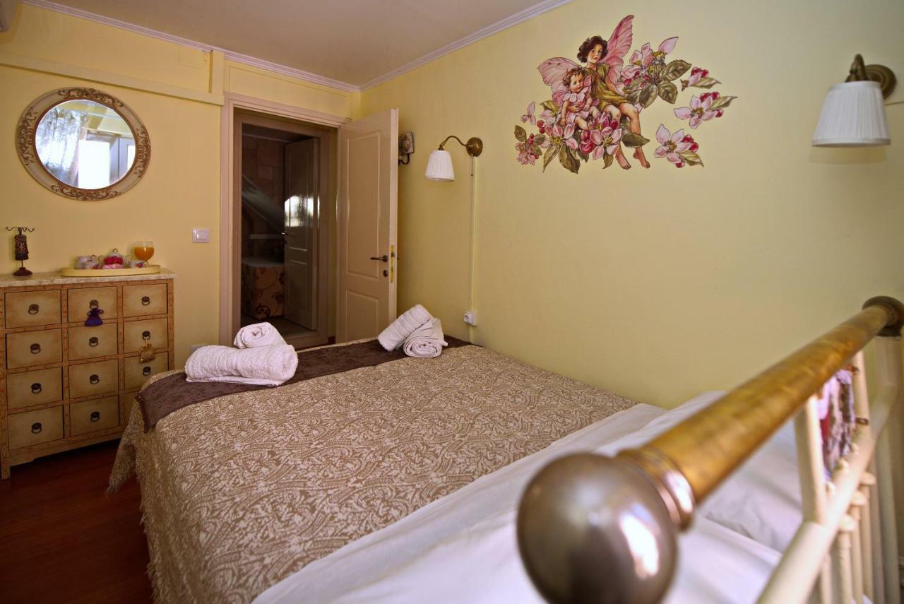 Venetian Well Cozy Apartment Corfu Old Town ภายนอก รูปภาพ