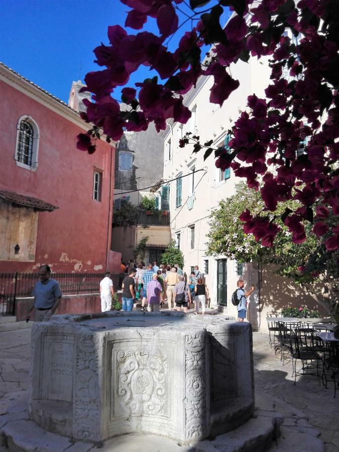 Venetian Well Cozy Apartment Corfu Old Town ภายนอก รูปภาพ