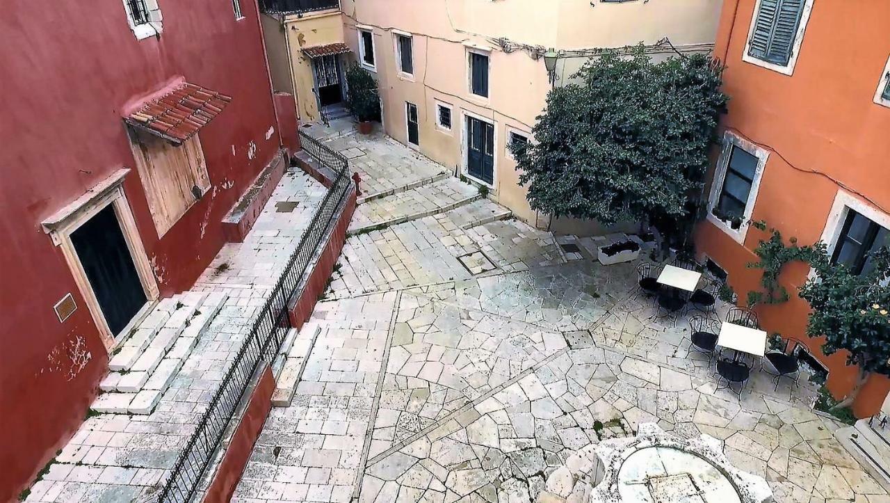 Venetian Well Cozy Apartment Corfu Old Town ภายนอก รูปภาพ