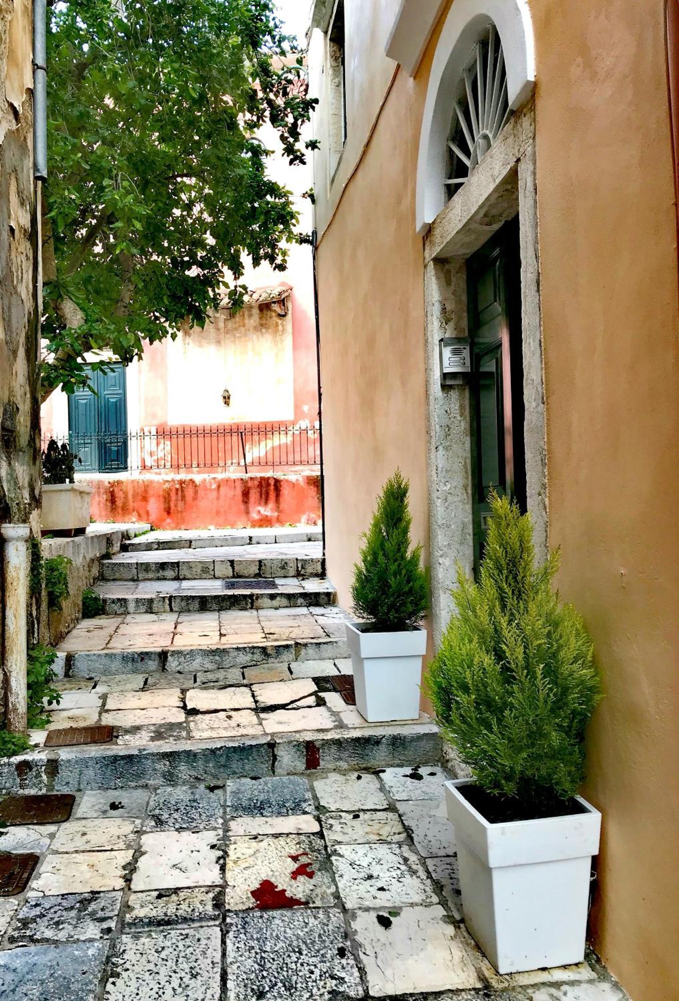Venetian Well Cozy Apartment Corfu Old Town ภายนอก รูปภาพ