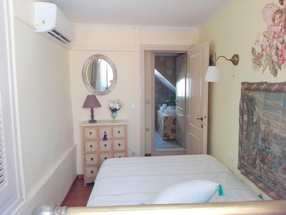 Venetian Well Cozy Apartment Corfu Old Town ภายนอก รูปภาพ